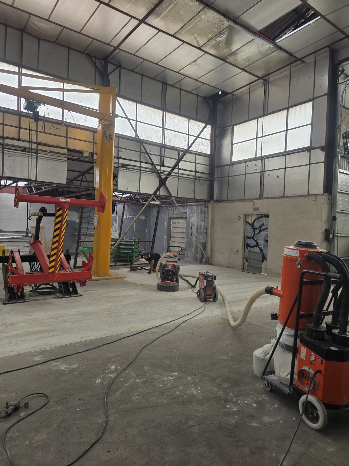 Système époxy multicouche — Ateliers automobiles — Étape de chantier