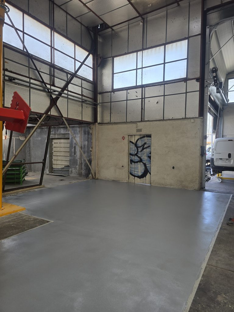 Système époxy multicouche — Ateliers automobiles — Réalisation